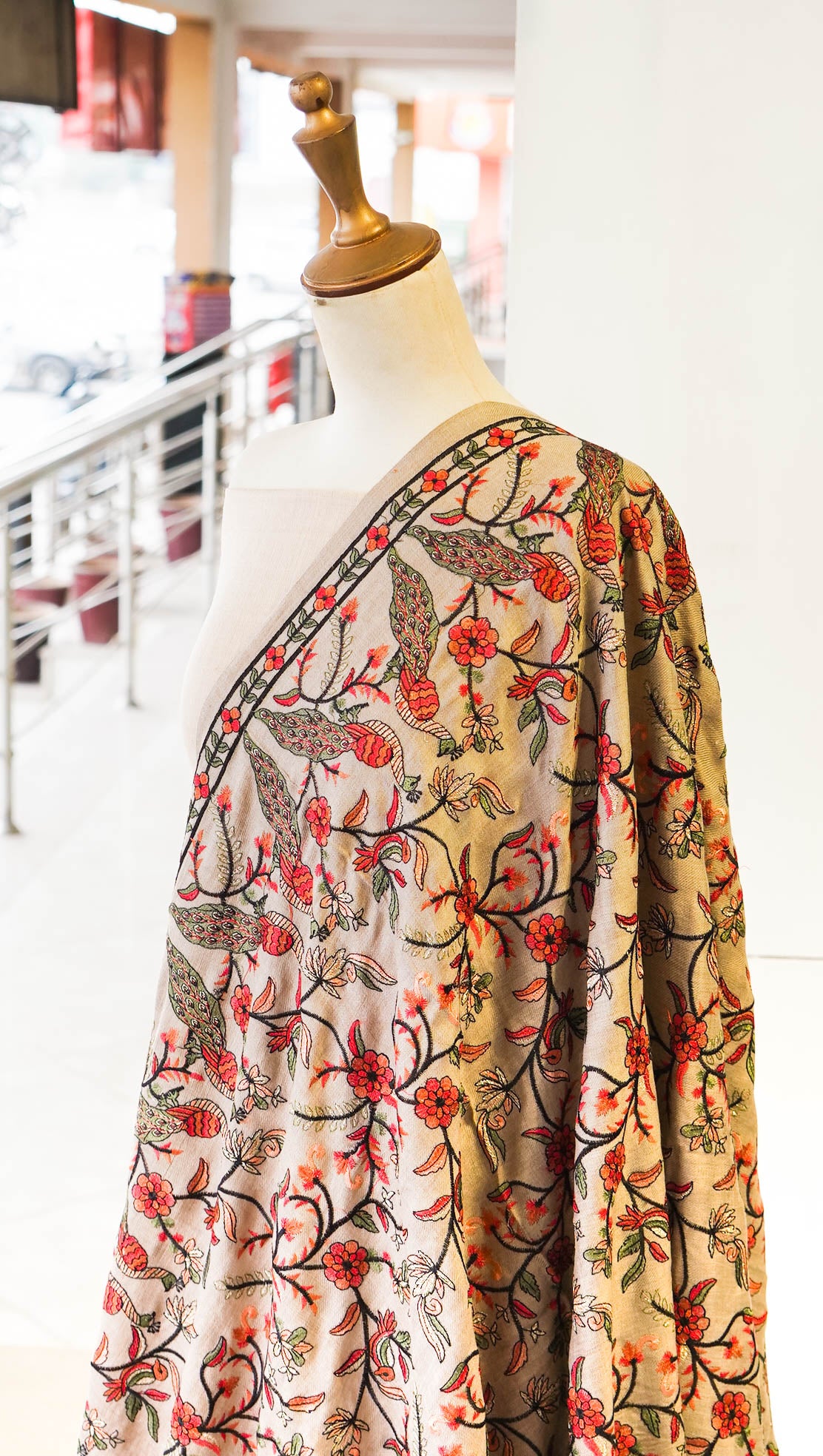 Embroidered pashmina shawl