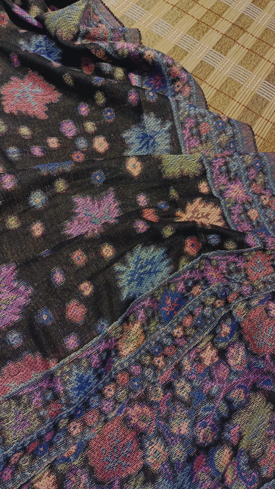Elegant Black Pashmina Kani Shawl – Floral Weave