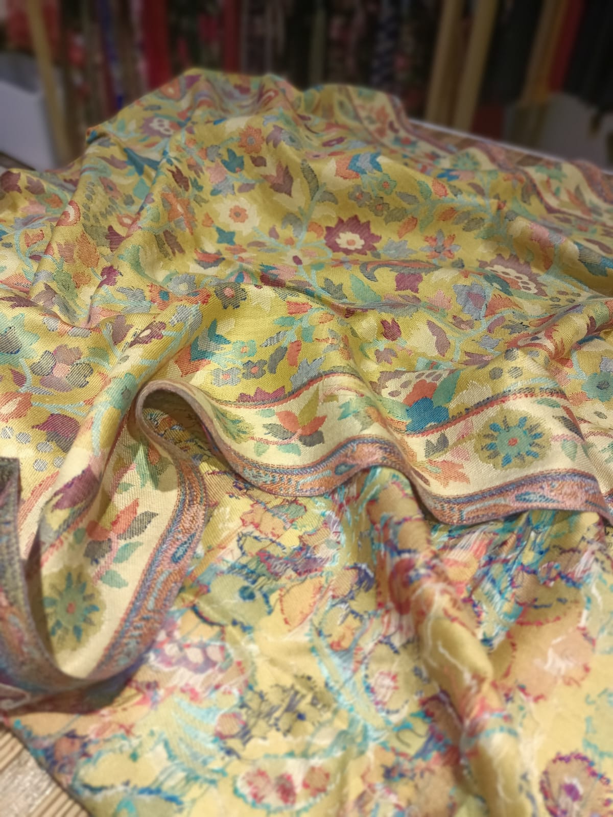 Luxury Pashmina Kani Shawl Multicolor Floral Weave with Intricate Borders