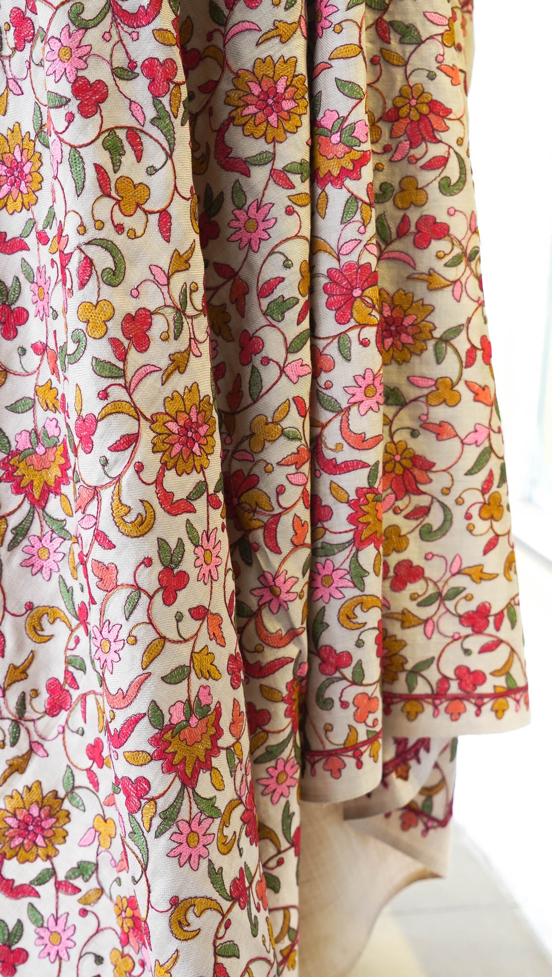 Elegant Floral Pashmina Embroidered Shawl