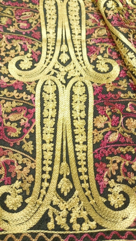 Elegant Woolen Shawl Wrap