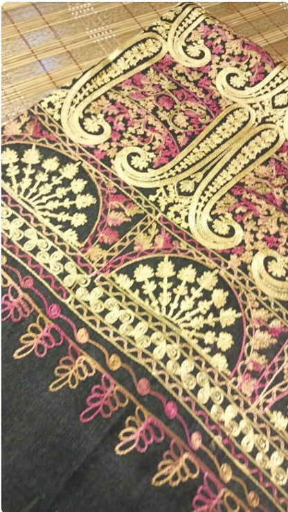 Elegant Woolen Shawl Wrap