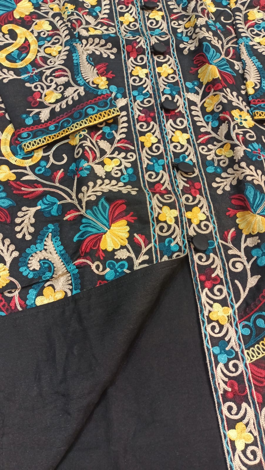 Artisan-Crafted Kashmiri Aari Embroidered Jacket - black Floral Statement Coat