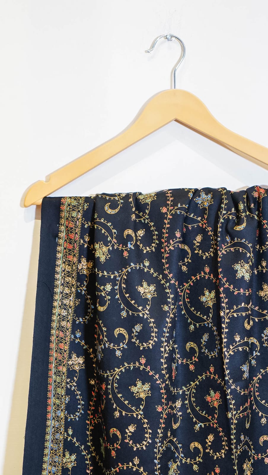 Black Pure Pashmina Shawl with Intricate Sozni Needle Work
