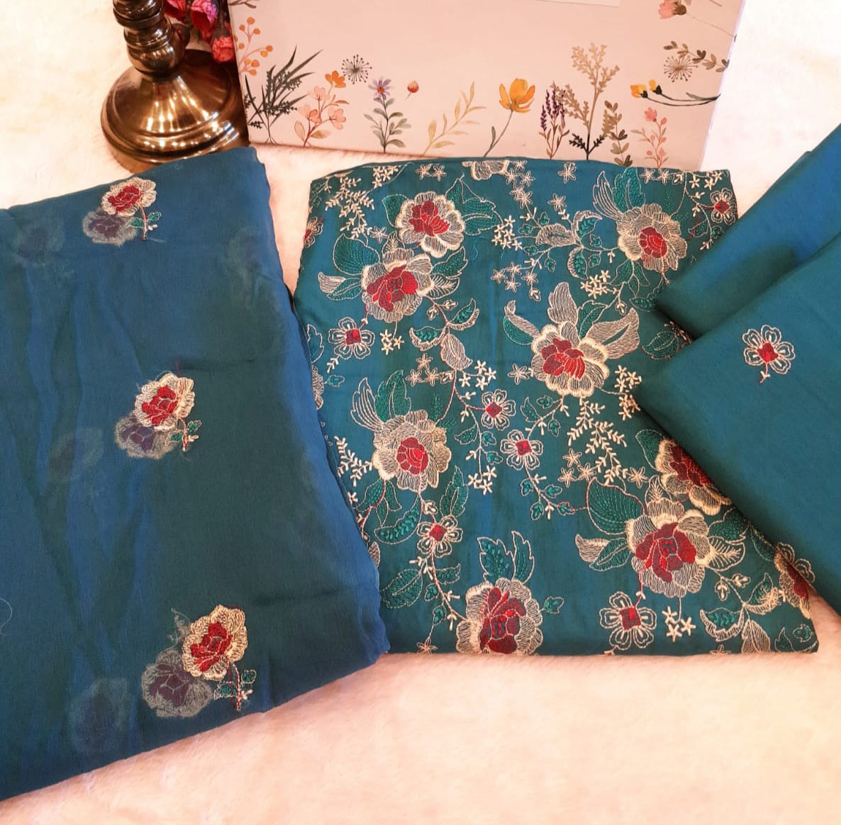 Deep Teal Floral Design