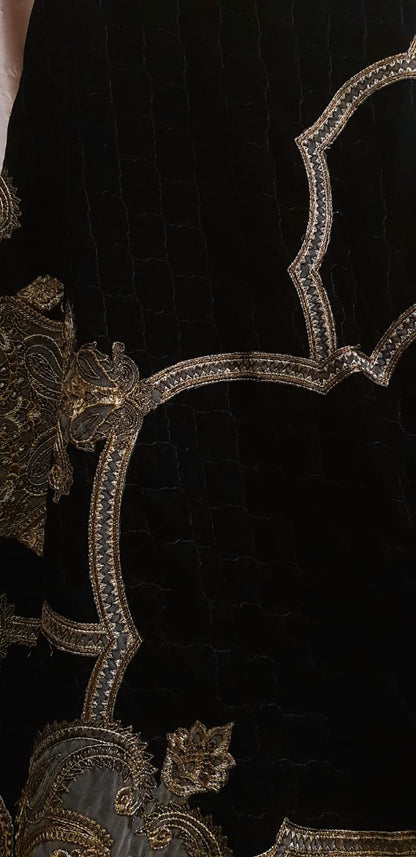 Velvet embroidered shawl