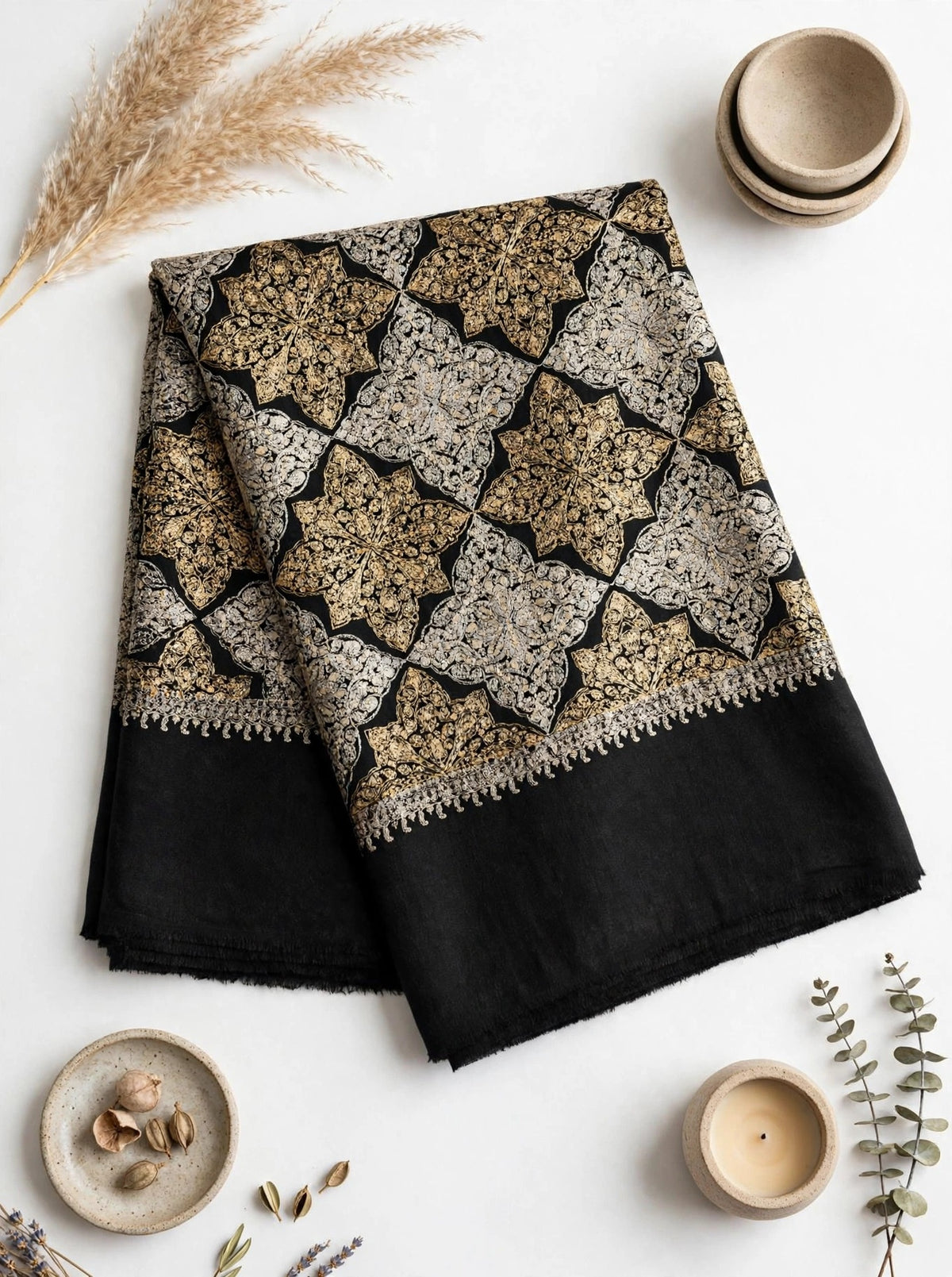 Pashmina shawl