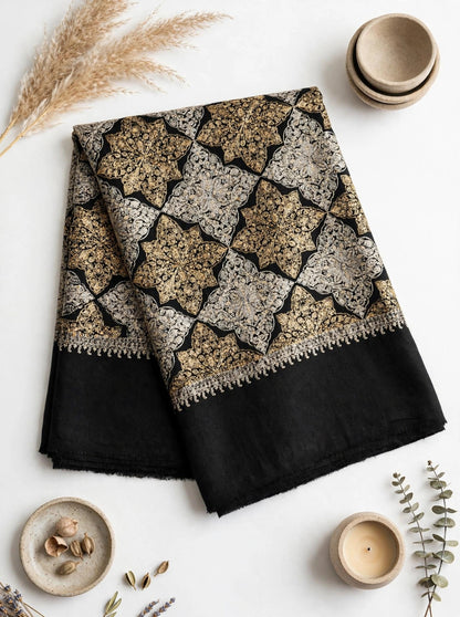 Pashmina shawl