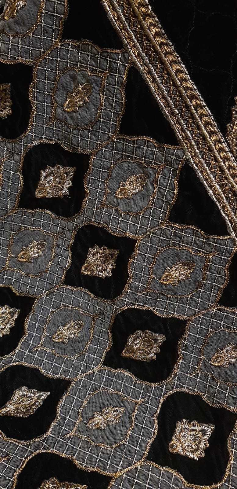 Velvet embroidered shawl