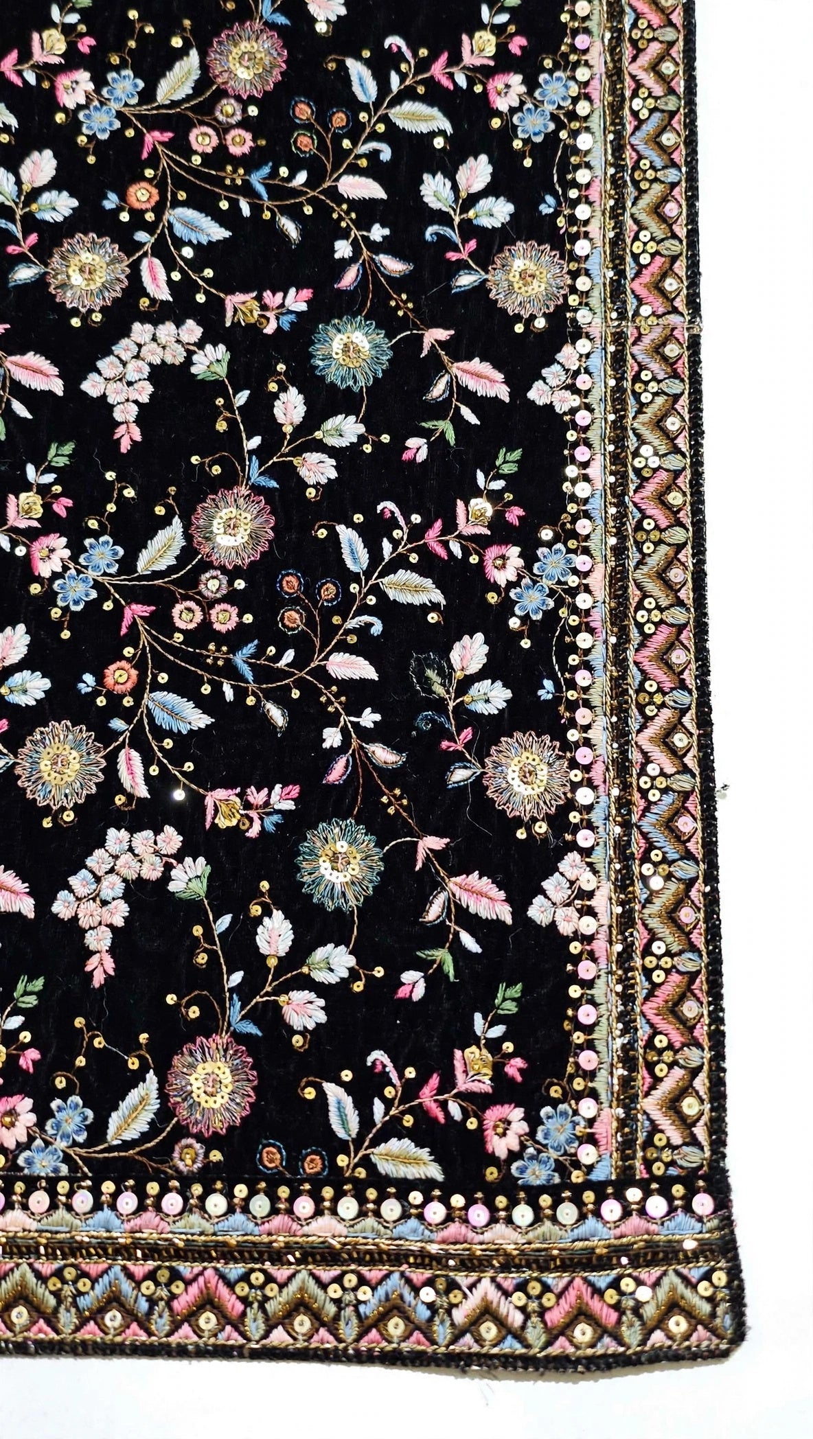Raah-e-Shab Black Heavily Embroidered Velvet Shawl