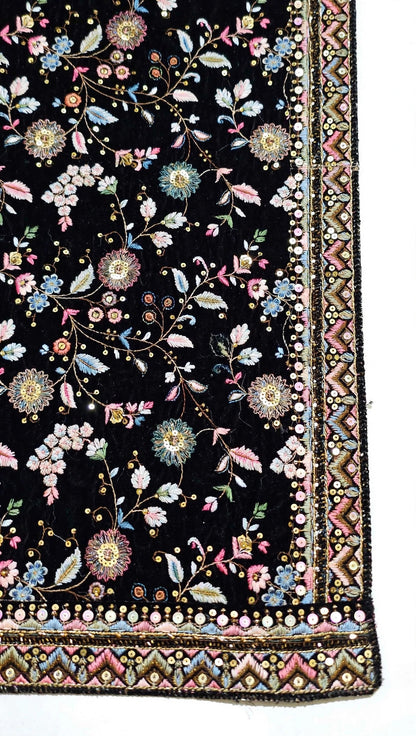Raah-e-Shab Black Heavily Embroidered Velvet Shawl