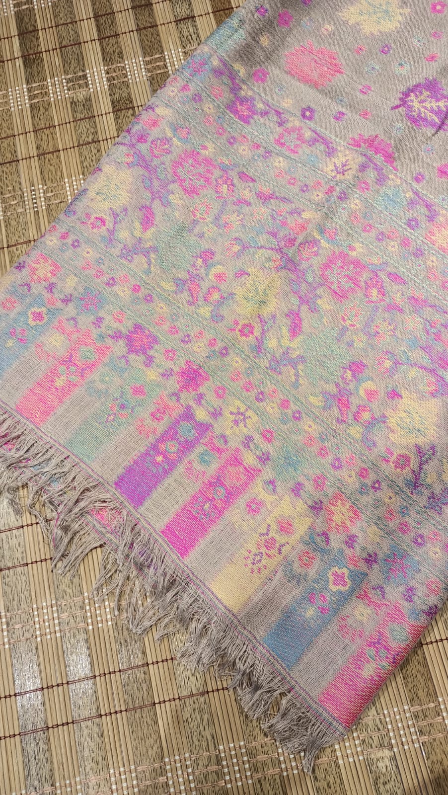 Elegant Kani Pashmina Shawl – Pastel Lilac & Pink Weaves