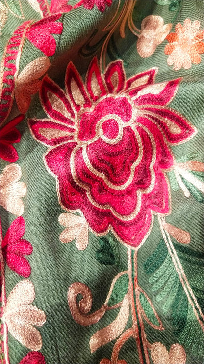 Kaftan Pashmina with Aari Work