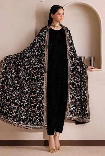 Raah-e-Shab Black Heavily Embroidered Velvet Shawl
