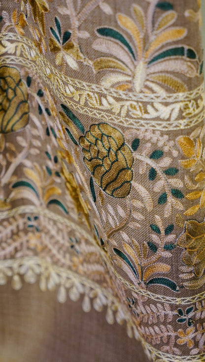 Elegant Embroidered Pashmina Shawl Timeless Sophistication