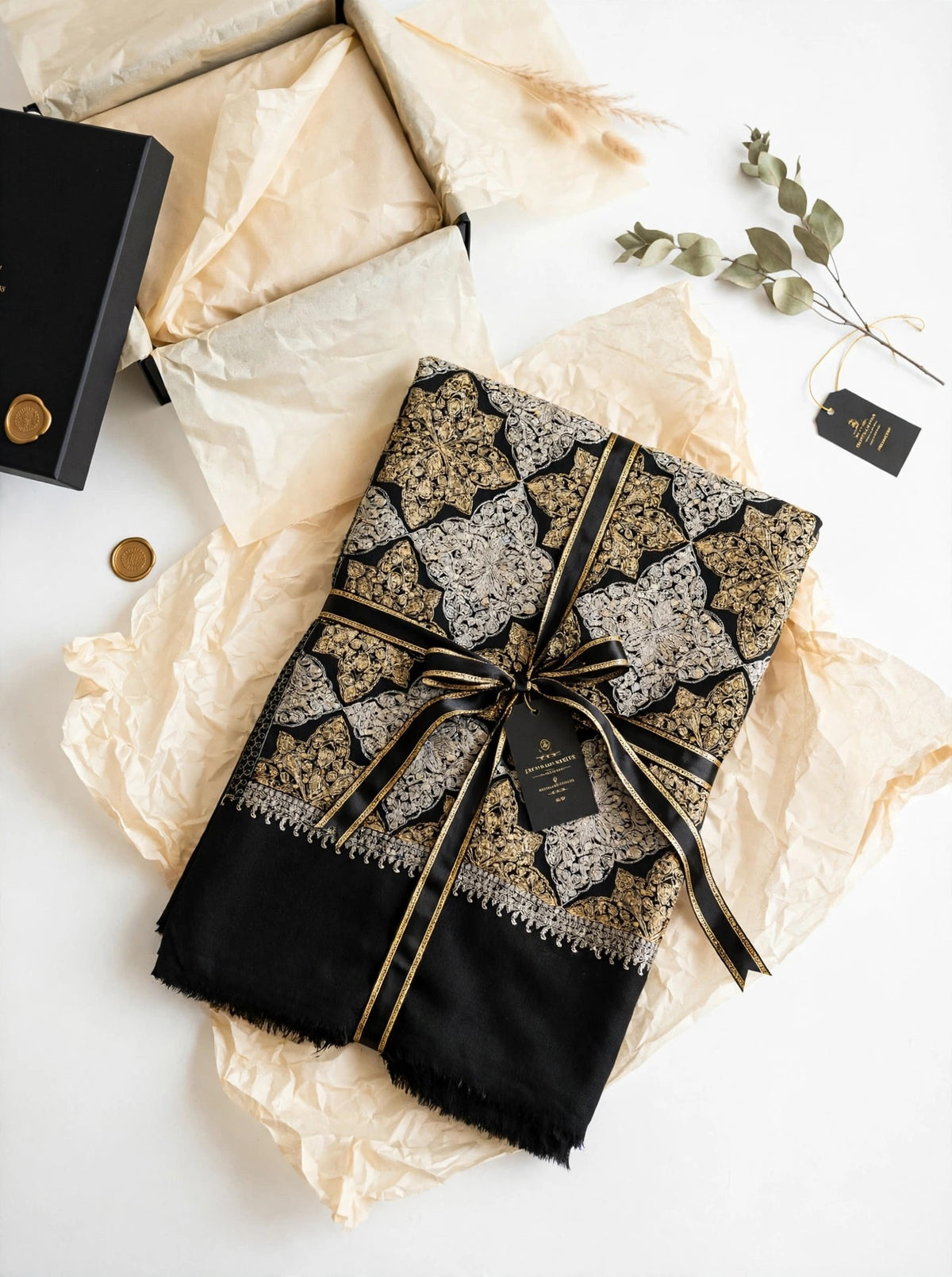 Pashmina shawl