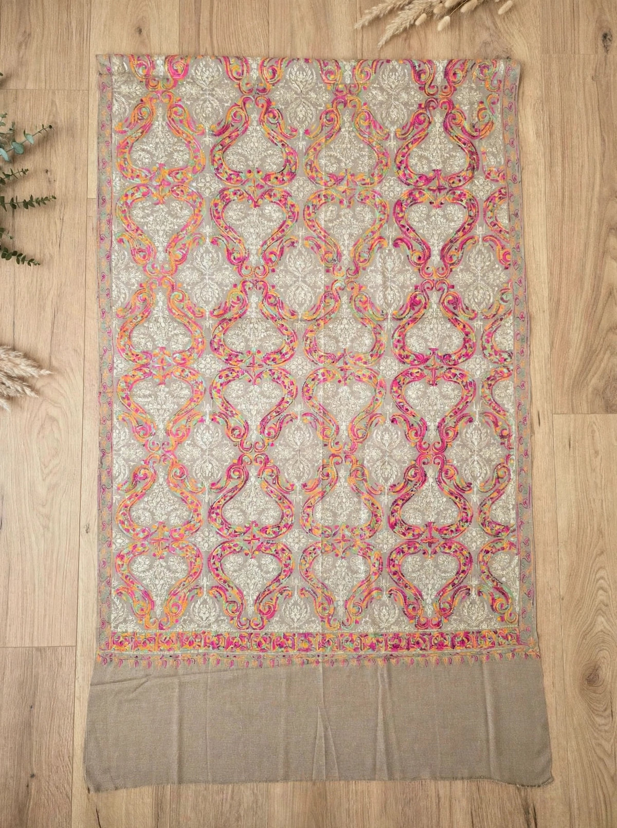 Pashmina aari embroidery