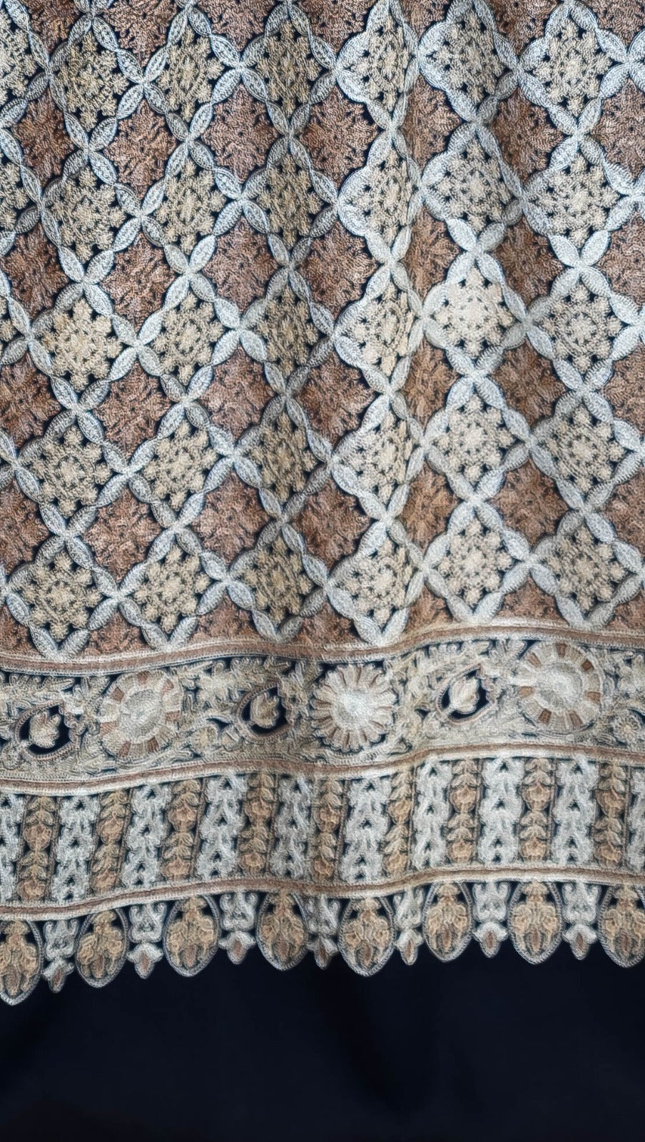 Luxury Nalki Embroidered Pashmina Shawl