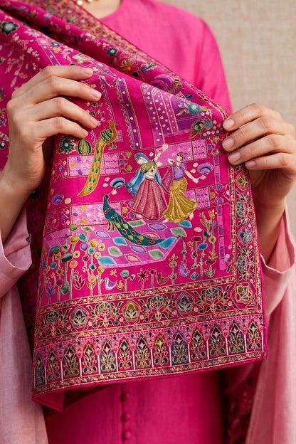 Noor-e-Mehfil Peacocks Dance in Fuchsia Dreams