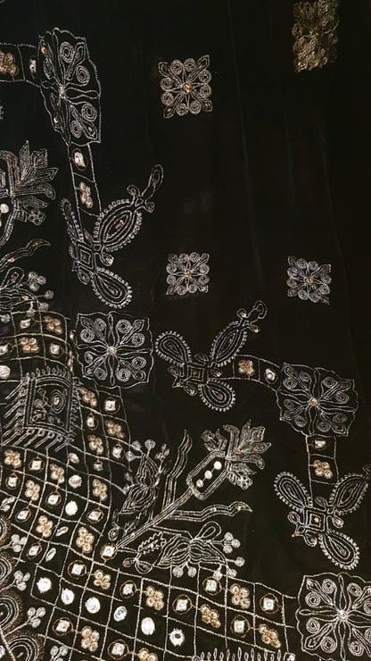 Velvet embroidered shawl