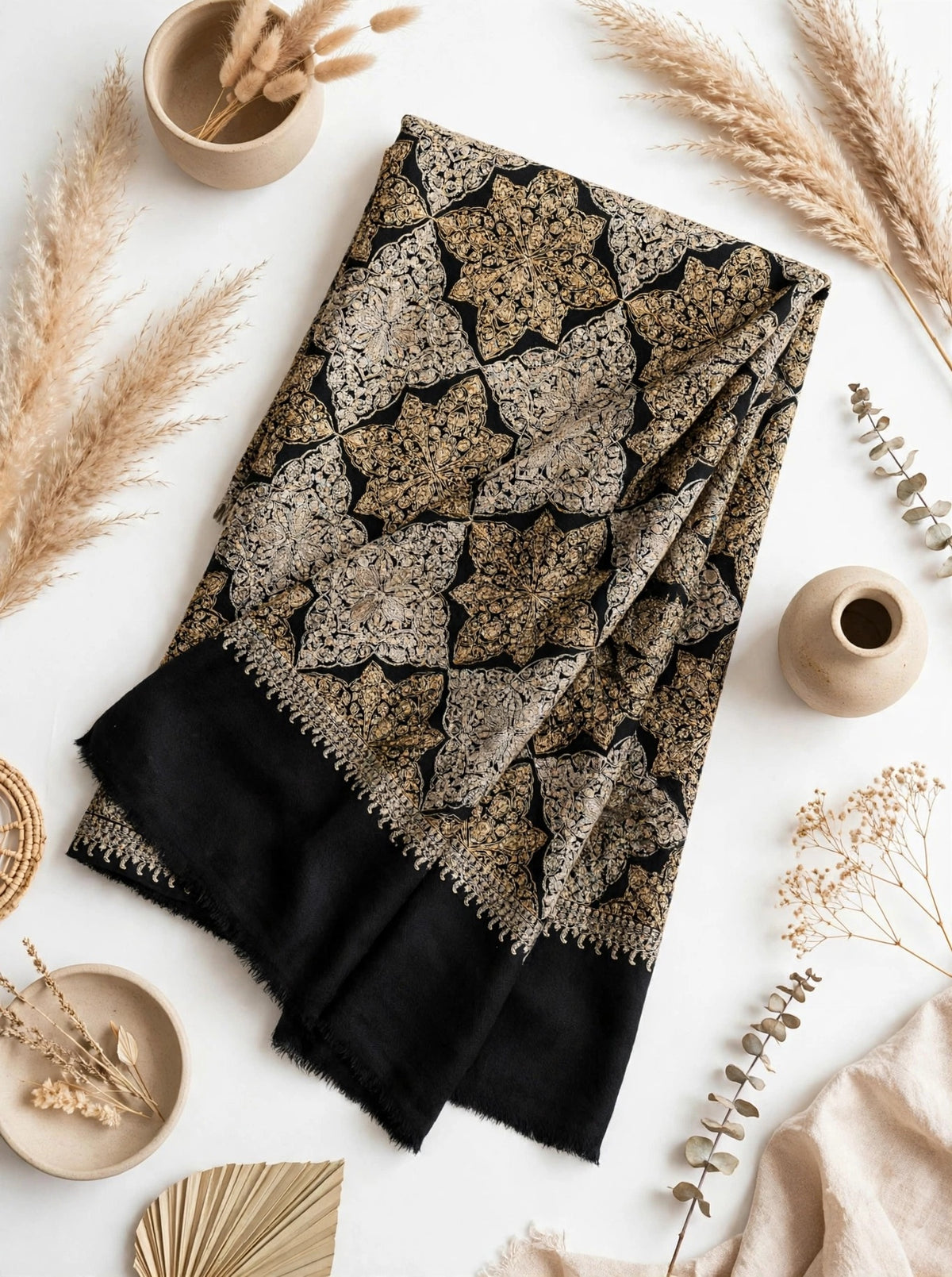 Pashmina shawl