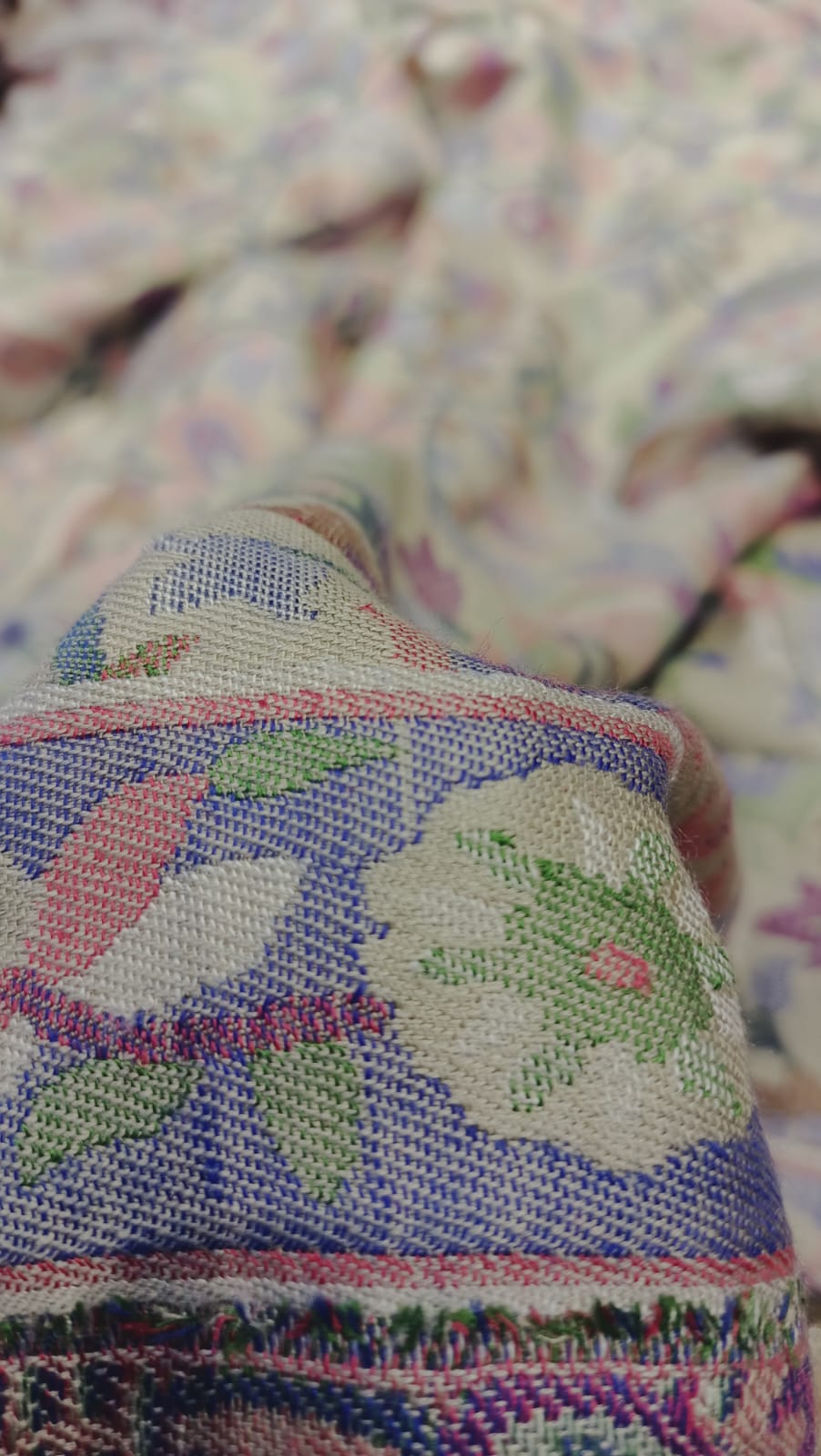 Luxury Pashmina Kani Shawl – Handwoven Heritage