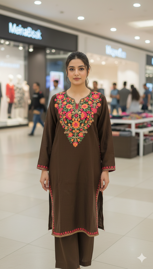 Kashmiri Aari Embroidered pheran