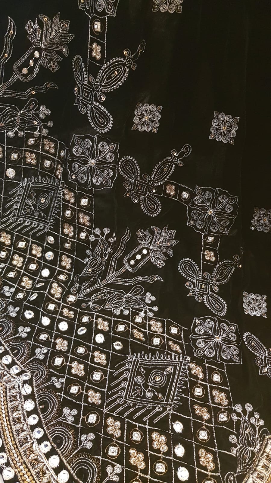 Velvet embroidered shawl