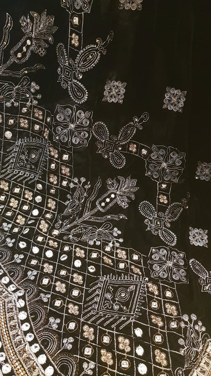 Velvet embroidered shawl