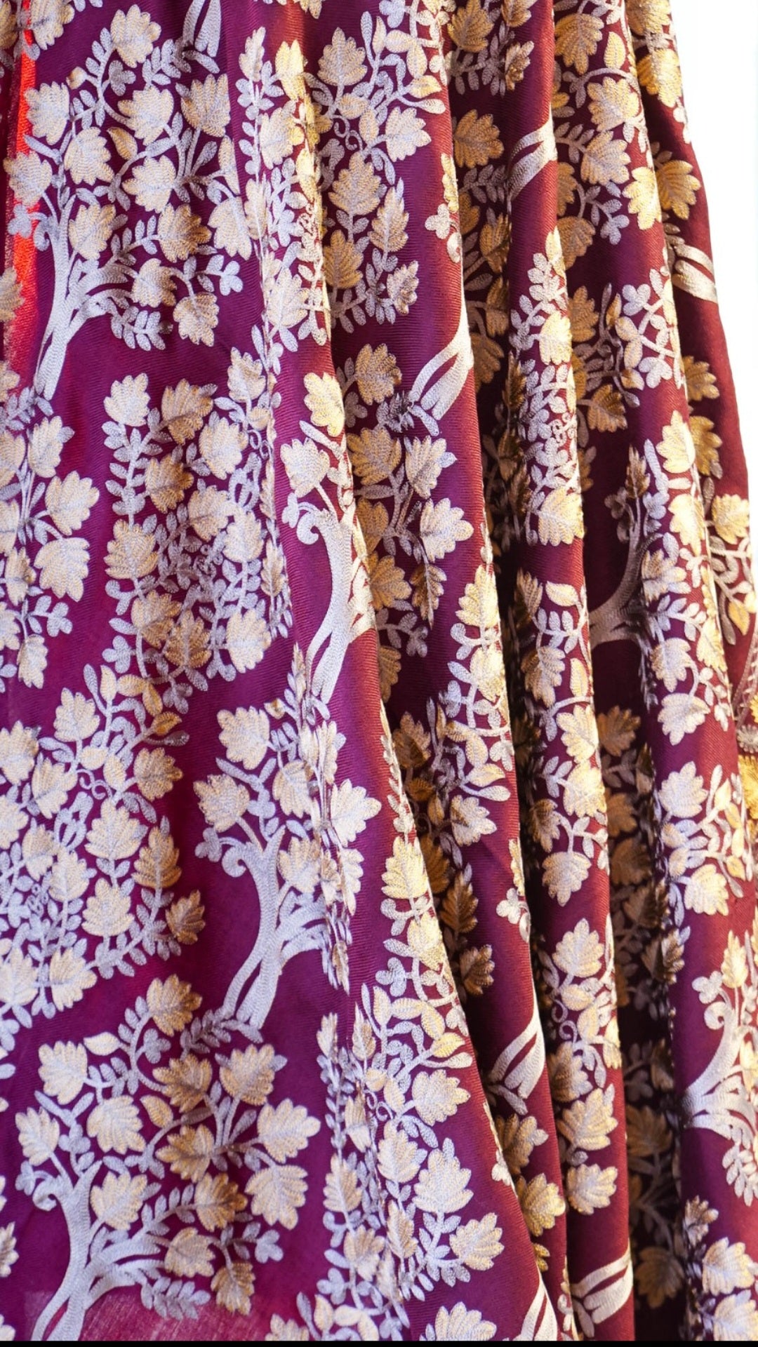 Luxury Pashmina Aar Embroidered Shawl – Maroon & Gold