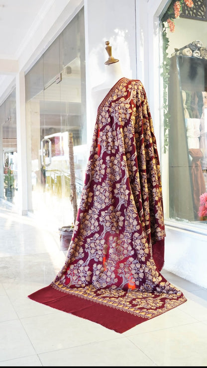 Luxury Pashmina Aar Embroidered Shawl – Maroon & Gold
