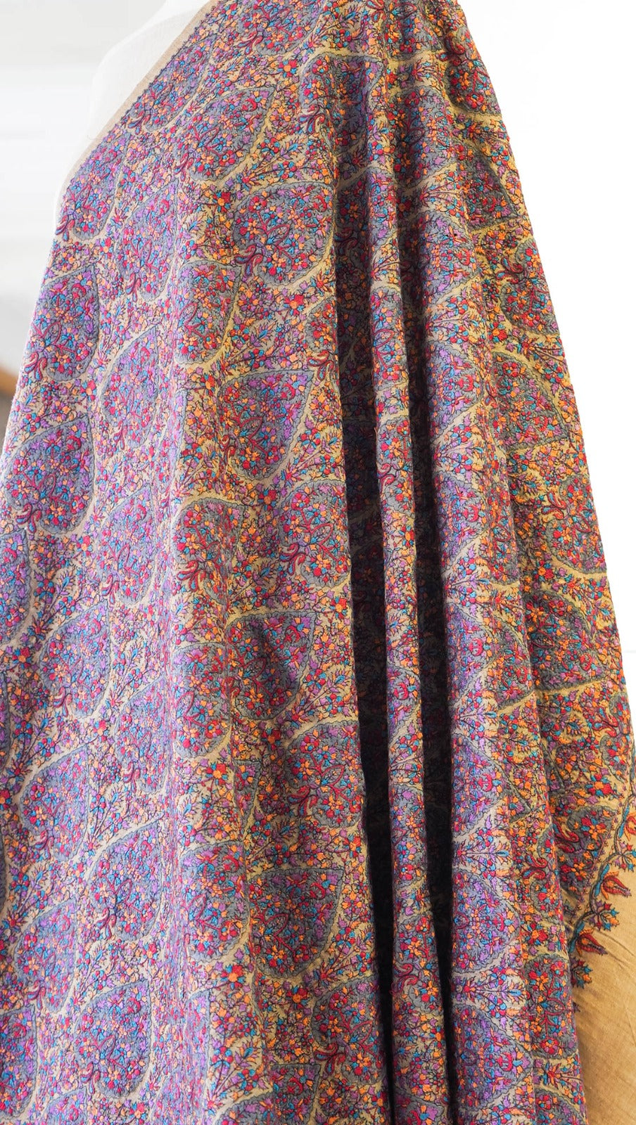 Traditional Motif with Beige Border pashmina shawl